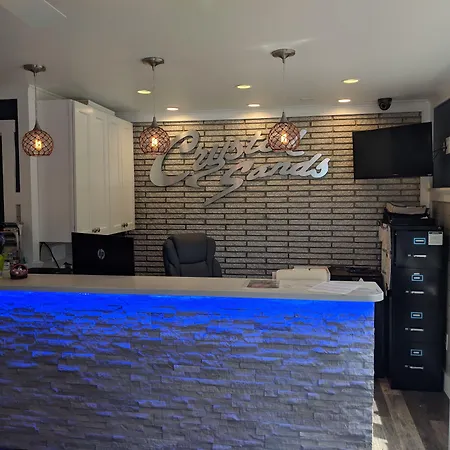Crystal Sands Motel