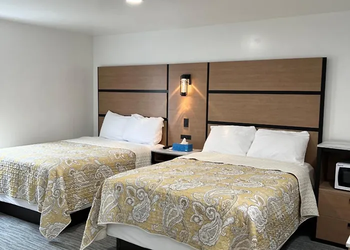 Motel Crystal Sands 2*