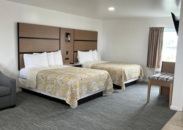 Crystal Sands Motel 2*