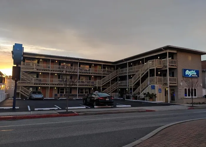 Crystal Sands Motel 2*